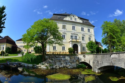 Schulgebäude der Landwirtschaftsschule Mistelbach in Oberösterreich